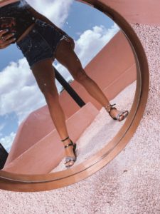 Flor Gaona, Influencer, Femme Luxe, Luxegal, Top, Tulum, Leather top, lookbook, outfit